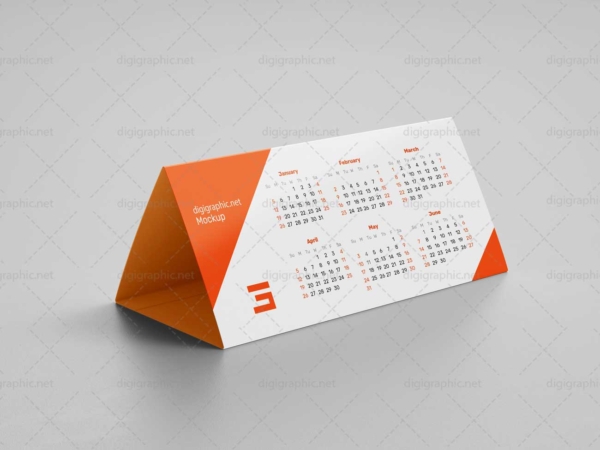 موکاپ تقویم مثلثی رومیزی لایه باز