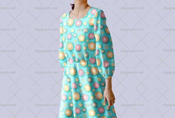موکاپ لباس زنانه لایه باز