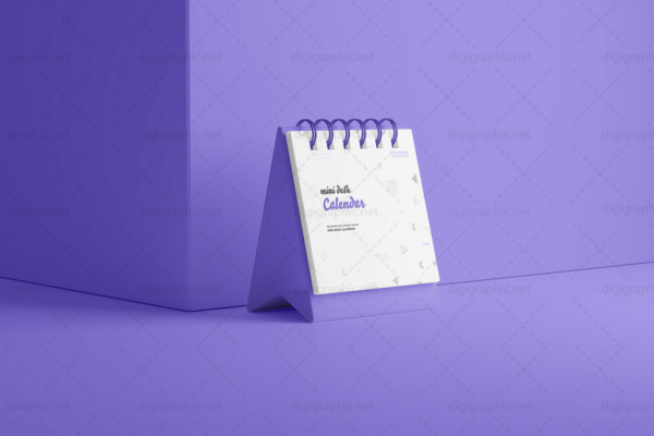 دانلود موکاپ تقویم کوچک رومیزی لایه باز